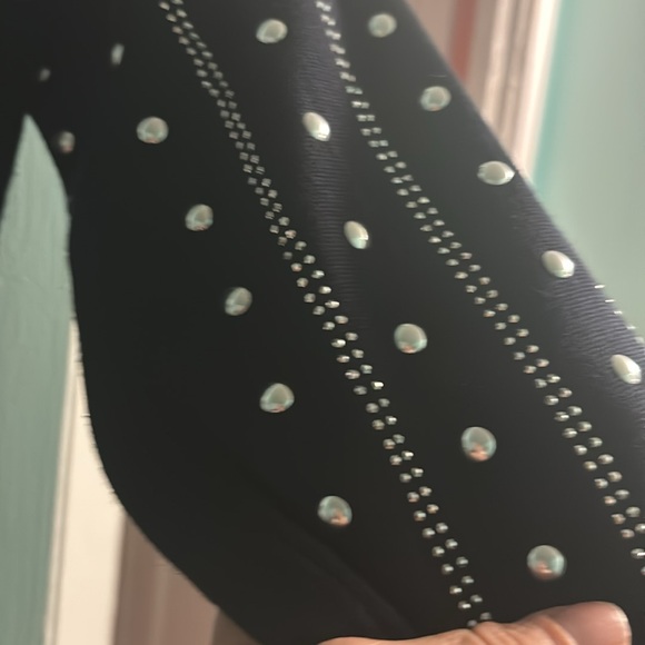 Long sleeve top with beaded sleeves - Picture 4 of 5